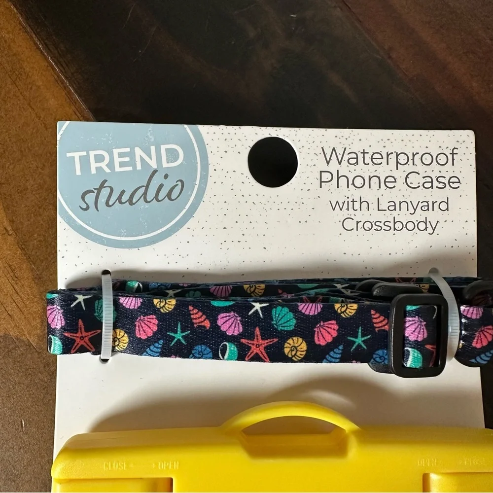 Trend Studio Waterproof Phone Case Crossbody Lanyard Fits Phones Up To 7 Inches